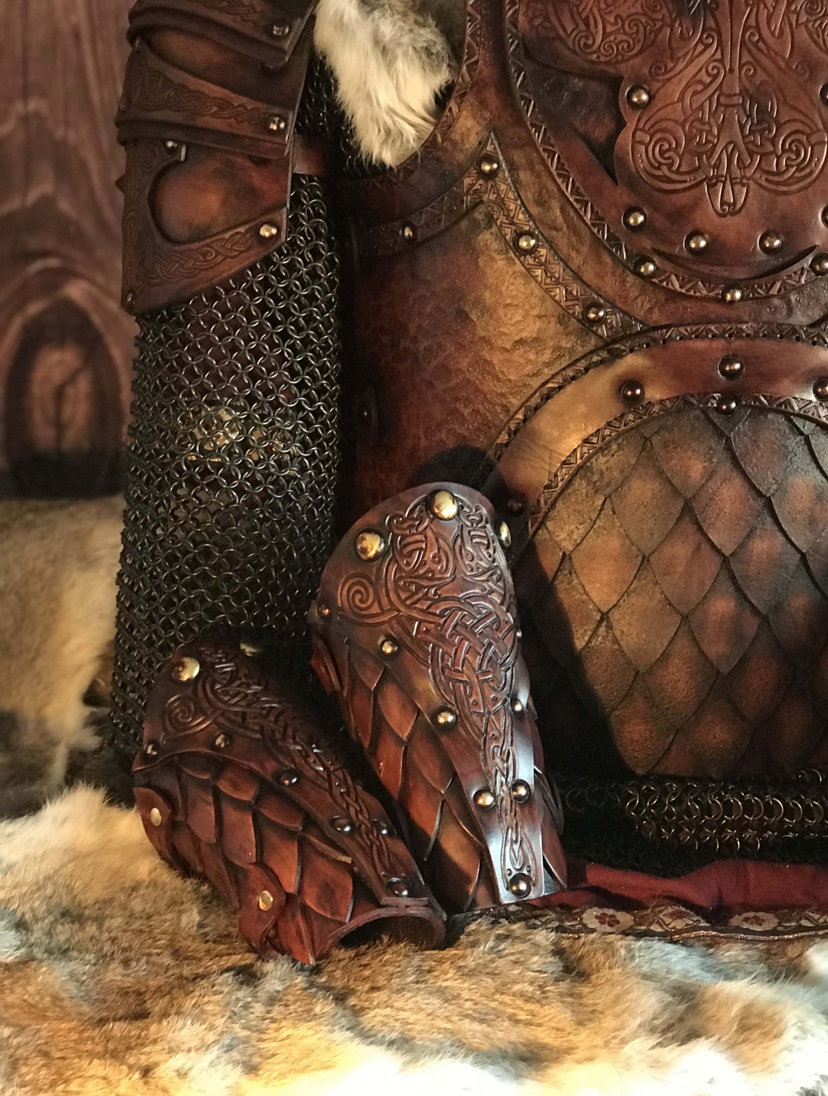 Sigrun Leather Vambraces Kit 