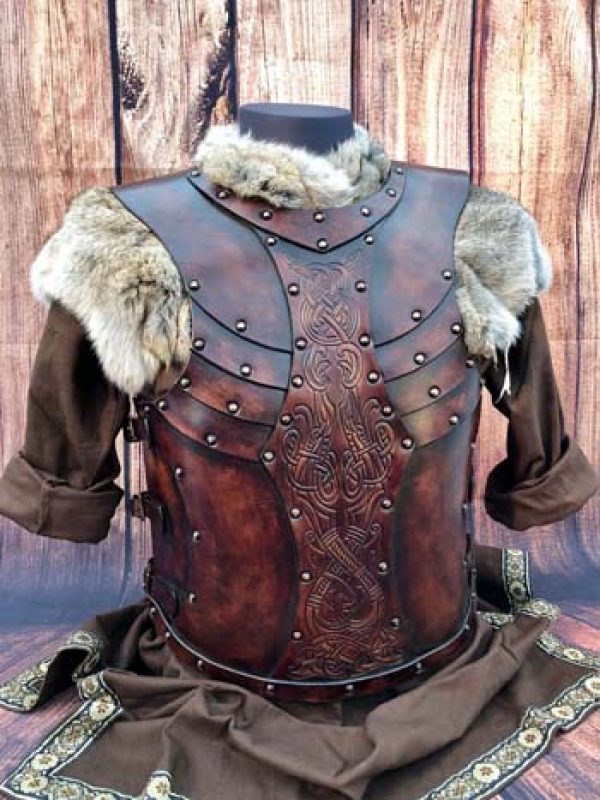 LARP & SCA Leather Armour - www.blackravenarmoury.com